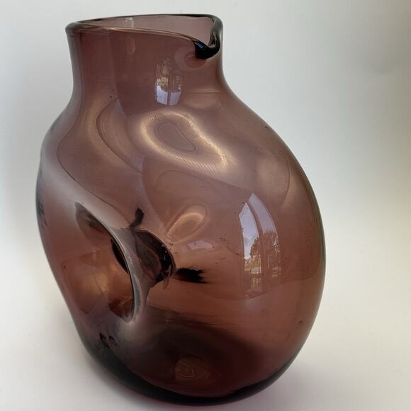 La Mailloche Quebec Purple Blown Art Glass Pinched Vase‎ or Decanter Signed 6" - Picture 7 of 9